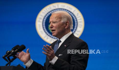 AS Berencana Buka Lagi Hubungan Diplomatik dengan Palestina. Presiden Joe Biden menjawab pertanyaan wartawan di South Court Auditorium di kompleks Gedung Putih, Senin, 25 Januari 2021, di Washington.