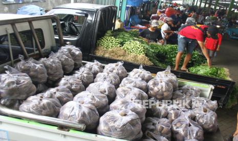 Perdagangan Jadi Penopang Ekonomi Jatim (ilustrasi).