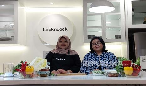 Workshop food prep dan meal prep Ramadhan bersama LocknLock, dipandu oleh homecooking enthusiast Alun Rahmadani di Jakarta, Kamis (7/3/2024). 