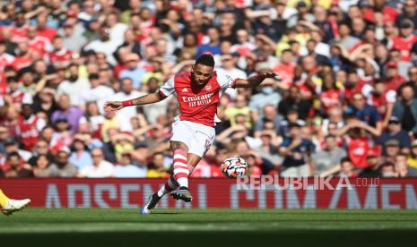  Pierre-Emerick Aubameyang dari Arsenal beraksi pada pertandingan sepak bola Liga Premier Inggris antara Arsenal FC dan Norwich City di London, Inggris,  beberapa waktu lalu.