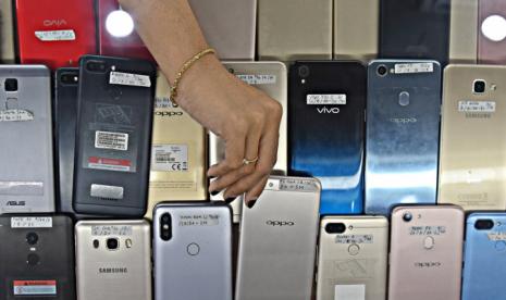 Cara Cek IMEI di Android dan iPhone, Gak Pakai Ribet! (Foto: M Risyal Hidayat)