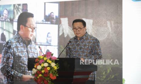 President Director of Adaro Energy Garibadi Thohir was delivering a speech on a cooperation event in Jakarta