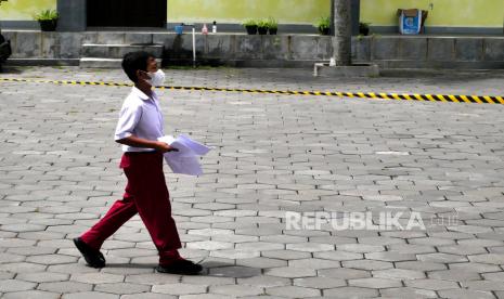 Jajan Bakso Bakar, 27 Siswa SD di Padang Keracunan Makanan