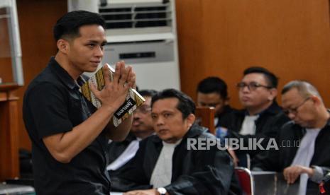 Terdakwa Richard Eliezer saat akan menjalani sidang lanjutan di Pengadilan Negeri Jakarta Selatan, Rabu (7/12/2022) lalu. Ketua Lembaga Perlindungan Saksi dan Korban (LPSK) Hasto Atmojo Suroyo berharap Richard Eliezer dituntut hukuman ringan karena statusnya menjadi justice collaborator pada kasus pembunuhan Brigadir Nofriansyah Yosua Hutabarat atau Brigadir J.