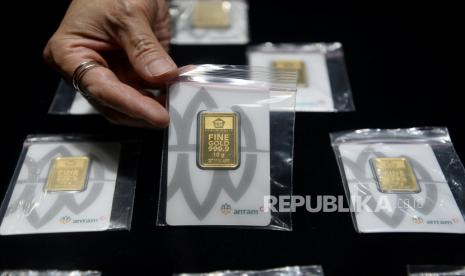 Harga emas Antam dirilis Rp 1.022.000 per gram pada perdagangan Senin (28/7). 