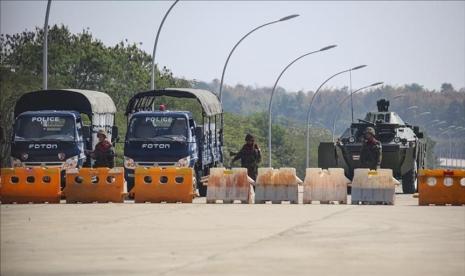 Kelompok pengawas internet pada Senin (8/2) menyampaikan blokir akses internet di Myanmar perlahan-lahan mulai dicabut usai terjadinya kudeta.