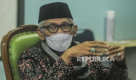 Ketua Umum MUI, KH Miftachul Akhyar, mengingatkan hegemoni ekonomi bisa berefek ke sektor lain 