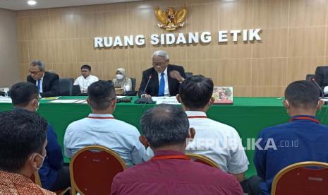 Suasana sidang etik kasus pungli rutan KPK yang digelar oleh Dewan Pengawas KPK. KPK sebut kasus pungli rutan sudah ke ranah pidana dan tetapkan 10 tersangka.