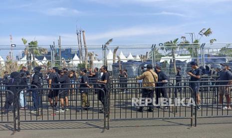 Suasana di gerbang helatan Hammersonic Festival di Ancol, Jakarta Utara, Sabtu (18/3/2023).