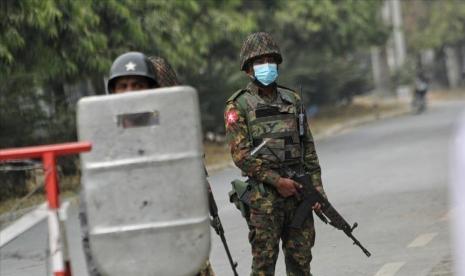 AS mengutuk hukuman penjara 11 tahun terhadap jurnalis Danny Fenster di Myanmar.