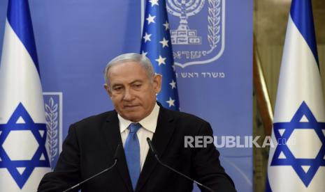  Perdana Menteri Israel Benjamin Netanyahu berbicara selama pernyataan bersama kepada pers dengan Menteri Luar Negeri AS Mike Pompeo setelah pertemuan mereka, di Yerusalem, Senin, 24 Agustus 2020.