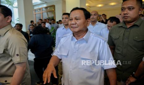 Ketua Umum Partai Gerindra Prabowo Subianto usai Rapat Pimpinan Nasional Partai Gerindra di Jakarta, Senin (23/10/2023). Partai Gerindra menggelar rapat pimpinan nasional dalam rangka menguatkan konsolidasi partai usai mendeklarasikan Gibran Rakabuming Raka sebagai cawapres pendamping bakal capres Prabowo Subianto pada Pilpres 2024 mendatang.