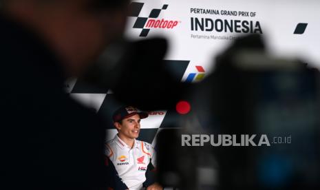 Pembalap Repsol Honda Team Marc Marquez mengikuti konferensi pers jelang balapan MotoGP seri Pertamina Grand Prix of Indonesia 2022 di Pertamina Mandalika International Street Circuit, Lombok Tengah, NTB, Kamis (17/3/2022). Ajang balapan MotoGP seri kedua 2022 tersebut akan berlangsung pada 18-20 Maret 2022. 