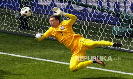 Kiper baru Barcelona Wojciech Szczesny