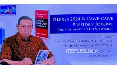 Partai Demokrat menggelar bedah buku karya Ketua Majelis Tinggi Partai Demokrat yang juga Presiden ke-6 Republik Indonesia Susilo Bambang Yudhoyono (SBY) yang berjudul Pilpres 2024 & Cawe-cawe Presiden Jokowi, The President Can Do No Wrong. 