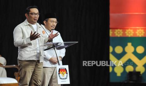 Pasangan calon gubernur dan wakil gubernur DKI Jakarta nomor urut 1 Ridwan Kamil dan Suswono