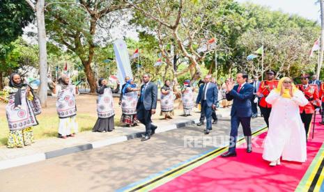  Presiden Joko Widodo bersama Presiden Tanzania Samia Suluhu Hassan di Kikwete Hall, Dar Es Salaam State House, Dar Es Salaam, Republik Persatuan Tanzania, pada Selasa, (22/8/2023).