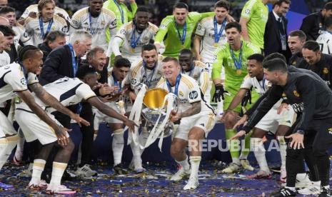 Pemain Real Madrid merayakan gelar juara Liga Champions musim 2023/2024.