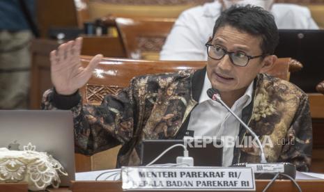 Menteri Pariwisata dan Ekonomi Kreatif/Kepala Badan Pariwisata dan Ekonomi Kreatif Sandiaga Salahuddin Uno memastikan tidak semua destinasi pariwisata nantinya mengalami kenaikan tarif, demi menjaga aspek kualitas dan keberlanjutannya.