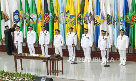 Delapan dari sembilan penjabat gubernur menjalani sumpah jabatan saat dilantik oleh Mendagri Tito Karnavian di Jakarta, Selasa (5/9/2023). 