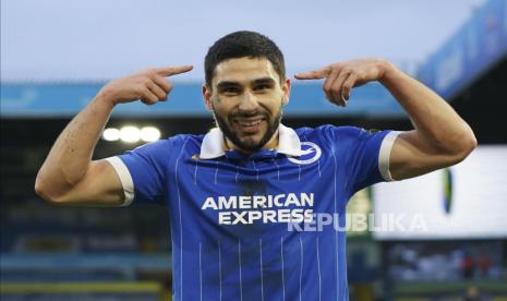  Neal Maupay dari Brighton dan Hove Albion.