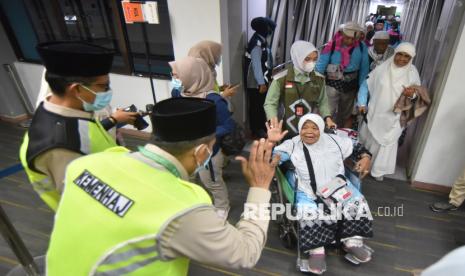 Pemda Diingatkan tak Banyak Seremonial Sambut Jemaah Haji di Debarkasi