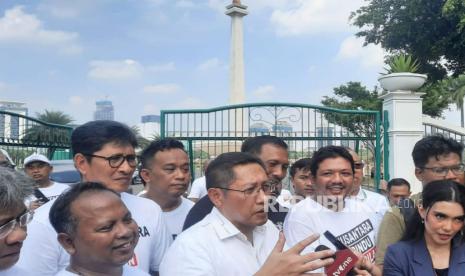 Mantan terpidana kasus korupsi proyek Hambalang berpidato di kawasan Monas, Jakarta Pusat, Sabtu (15/7/2023). Mantan Ketua Umum Partai Demokrat itu dulu berjanji akan digantung di Tugu Monas apabila terbukti terlibat kasus korupsi proyek Hambalang.