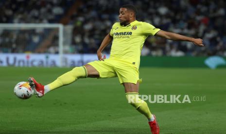  Striker Villarreal Arnaut Danjuma. West Ham tertarik untuk meminang Danjuma.