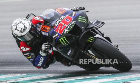 French MotoGP rider Fabio Quartararo of Monster Energy Yamaha MotoGP in action during Sepang MotoGP Official Test day 3 in Petronas Sepang International Circuit, Malaysia, 08 February 2024.  