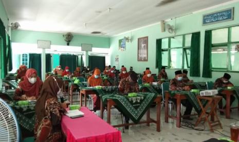 MTsN 3 Bantul Luncurkan Gerakan Menulis