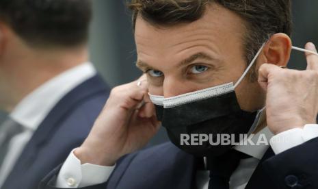 Dewan Muslim Prancis Kritik Penolakan Piagam Nilai Republik. Presiden Prancis Emmanuel Macron.