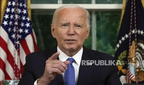 Presiden Joe Biden menyampikan pidato nasional dari Ruang Oval Gedung Putih, Washington, AS Rabu (24/7/2024). Biden menyatakan tidak mendukung serangan Israel terhadap fasilitas nuklir Iran.