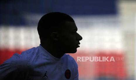 Penyerang Paris Saint-Germains (PSG) Kylian Mbappe.