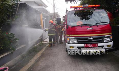 BPBD Kota Kediri Semprot Disinfektan Setiap Hari (ilustrasi).