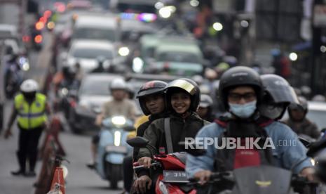 Kendaraan pemudik terjebak kemacetan (ilustrasi). Kepolisian Daerah (Polda) Sumatra Utara melakukan antisipasi kemacetan pada arus mudik Lebaran 2024.