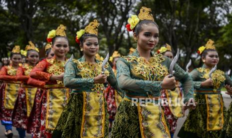 Pertunjukan kesenian di TMII (ilustrasi). TMII akan menggelar pesta musik dan kuliner selama libur Hari Raya Idul Fitri.