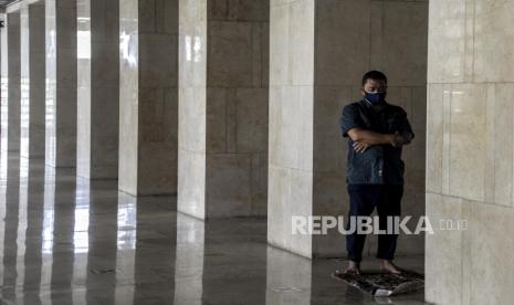 Arah Pandangan Mata Saat Sholat Sesuai Tuntunan Nabi SAW | Republika Online