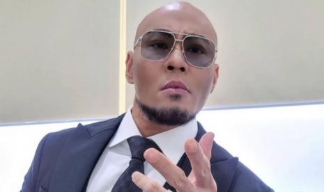 Video Dewa Kipas VS Irene Masih Mejeng di Tren Youtube, Deddy Bisa Raup Cuan Hingga Rp1 M! (Foto: Instagram/mastercorbuzier)