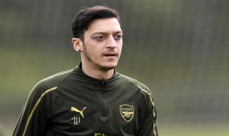 Mesut Ozil Masuk RANS Cilegon punya Raffi Ahmad?