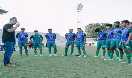 Aji Santoso Lirik Pemain Persebaya U-20 untuk Masuk Skuat Senior