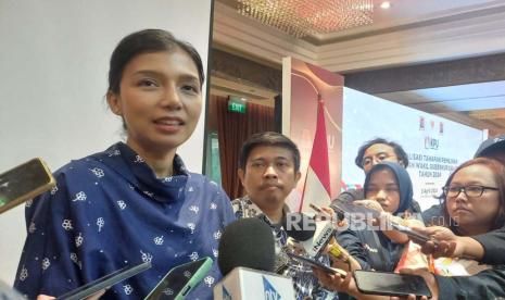 Ketua Divisi Sosialisasi, Pendidikan Pemilih dan Sosialisasi Masyarakat KPU Provinsi DKI Jakarta Astri Megatari saat diwawancara di Hotel Borobudur, Jakarta Pusat, Selasa (2/4/2024). 