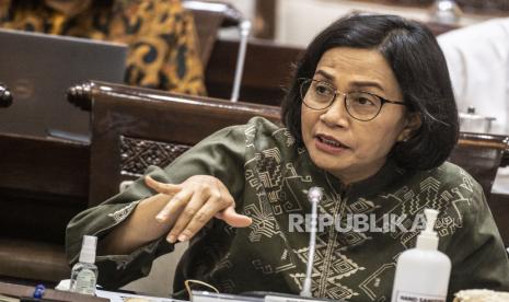 Menteri Keuangan Sri Mulyani. Pemerintah menyebut praktik korupsi bisa menghambat kemajuan sebuah negara. Di tengah ketidakpastian perekonomian global, praktik korupsi menjadi salah satu perangkap atau tantangan suatu negara keluar dari jerat middle income trap. 