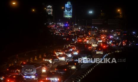 Jalur utama Cianjur tertutup bagi kendaraan berat selama mudik 2022.