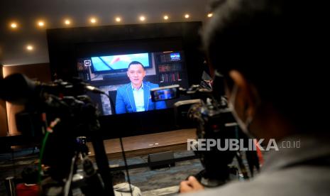 Ketua Umum Partai Demokrat Agus Harimurti Yudhoyono memberikan keterangan pers secara virtual terkait putusan Mahkamah Agung (MA) tolak uji materil AD/ART Partai Demokrat di Jakarta, Rabu (10/11). Partai Demokrat menyambut baik putusan Mahkamah Agung (MA) yang menolak uji materi AD/ART Partai Demokrat yang diajukan mantan kader Partai Demokrat.Prayogi/Republika.