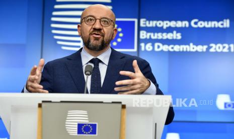 Ketua Dewan Eropa Charles Michel mendukung proposal tentang pengucuran dana tambahan sebesar 500 juta euro untuk menyediakan dan memasok senjata bagi Ukraina.