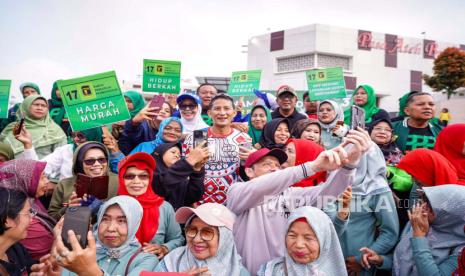 Ketua Bappilu PPP, Sandiaga Uno, kampanyekan Ganjar Pranowo di Bukittinggi, Sabtu (9/12/2023).