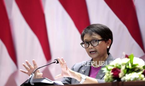  Menteri Luar Negeri Indonesia Retno Marsudi mengungkapkan bahwa Presiden Joko Widodo (Jokowi) mengingatkan para menteri luar negeri ASEAN agar mampu menjaga stabilitas perdamaian di kawasan. 