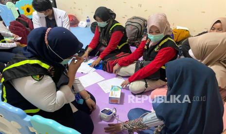 Sebanyak 24 orang pekerja migran ilegal asal NTB diamankan di Bandar Lampung, Rabu (7/6/2023).  