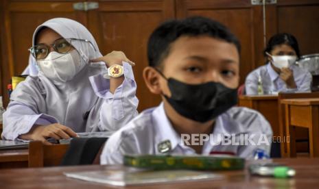 Satgas Penanganan Covid-19 meminta agar kegiatan pembelajaran tatap muka (PTM) di sekolah ditutup jika ditemukan kasus positif baru. (ilustrasi).