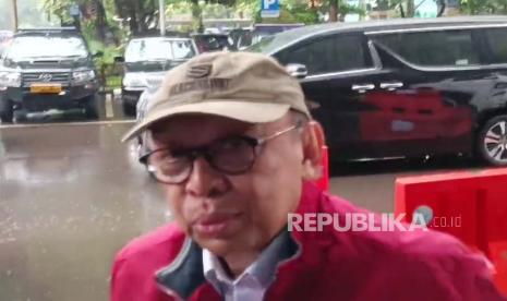 Rektor nonaktif Rektor Universitas Pancasila (UP) Jakarta Prof Dr Edie Toet Hedratno alias ETH menjalani pemeriksaan di Polda Metro Jaya,  Jakarta Selatan, sebagai saksi kasus dugaan pelecehan seksual, Kamis (29/2/2024). 